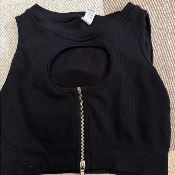 Velocity Black Tank Top with Front Zipper - Picture 2 of 4